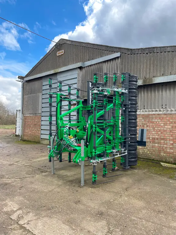 Phoenix agricultural machine – robust design, high-performance specs, ideal for heavy-duty farming task